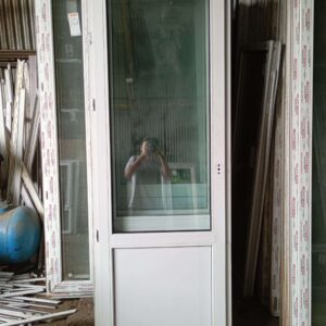 Двери Пластиковые Б/У 2230(в) х 770(ш) Балконные