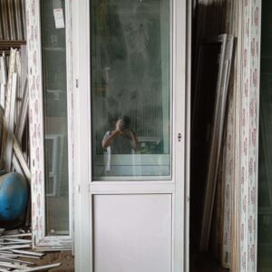 Двери Пластиковые Б/У 2250(в) х 780(ш) Балконные
